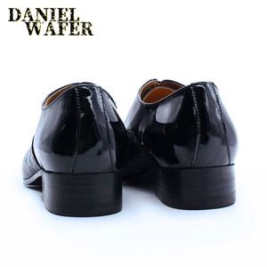 Chaussures de soirée noires et blanches à bout pointu pour mariage, style britannique original pour hommes - Product Image 6