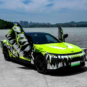 Film Vinyle Adhésif NIKO en PVC Brillant 3 Plis 1,52*20 Mètres pour Covering de Voiture, Motif Dessin Animé Personnalisé, Vente en Gros - Product Image 1