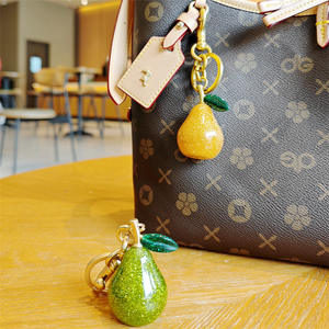 Porte-clés en forme de poire de haute qualité, porte-clés mignon en forme de fruit, breloques pour sac à main, porte-monnaie, porte-clés, accessoires pour femmes, cadeau de Noël, cadeau d'anniversaire - Product Image 6
