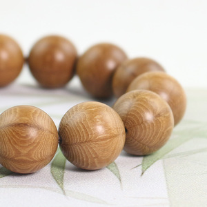 Pulsera de madera con seis cuentas de 18mm, cuentas de oración budistas, adorno de madera maciza para hombres y mujeres - Product Image 2