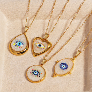 Collana con Ciondolo Occhio di Allah all'Ingrosso, Placcata Oro in Acciaio al Titanio, Occhio Turco Blu, Mano di Hamsa, Girocollo Lusso Leggero Delicato - Product Image 4