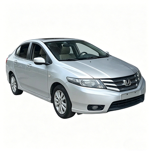 Honda City d'occasion 2013, berline 1.5L homologuée, export mondial en gros à faible coût - Product Image 1