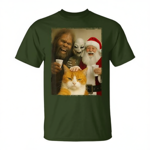 Camiseta navideña con diseño de gato, alienígena de pie grande y Papá Noel - Product Image 2
