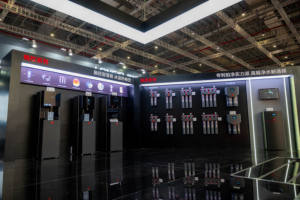 Distributeur d'<span class=keywords><strong>eau</strong></span> électrique de luxe RO avec filtration, <span class=keywords><strong>eau</strong></span> chaude et froide, surveillance intelligente par cloud, <span class=keywords><strong>fontaine</strong></span> à <span class=keywords><strong>eau</strong></span> en acier inoxydable <span class=keywords><strong>pour</strong></span> la maison et <span class=keywords><strong>l</strong></span>'hôtel - Product Image 2