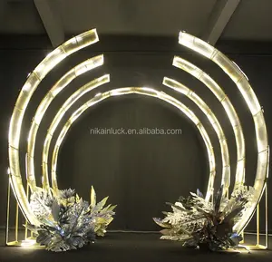 Produk baru hadiah pernikahan logam emas dekorasi masuk lengkungan terowongan cahaya menyala lengkungan latar belakang pernikahan
