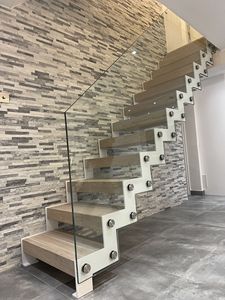 <span class=keywords><strong>Escalier</strong></span> à double poutre <span class=keywords><strong>en</strong></span> zigzag personnalisé style New York avec monte-<span class=keywords><strong>escalier</strong></span> fermé - Product Image 6