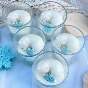 Candela Profumata Orso Polare con Fiocchi di Neve - Regalo Invernale Unico e Accogliente, Decorazione Romantica per la Casa per <span class=keywords><strong>Compleanni</strong></span> e Natale, Candela d'Atmosfera - Product Image 4
