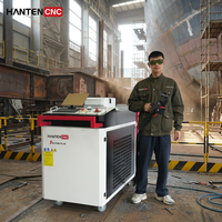 Machine de nettoyage laser antirouille d’oxydation de petite peinture 1000W 1500W machine laser de nettoyage portable
