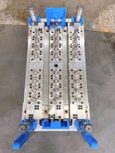 PET Preform Mal <span class=keywords><strong>6</strong></span>-holte PET Flessenwater Preform Mal - Product Image 6