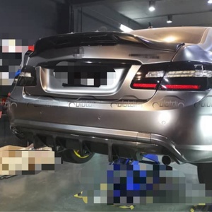คาร์บอนไฟเบอร์ ดิฟฟิวเซอร์ปีกหลังกันชนหลัง สำหรับ Mercedes Benz E Class C207 W207 E63 AMG ครีบสปอยเลอร์ลิป - Product Image 2
