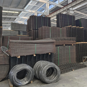 Rollo de malla de alambre de hierro galvanizado en caliente, Red de valla anticorrosión para jardín, servicio de corte de soldadura de alambre de acero inoxidable incluido - Product Image 2