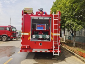 <span class=keywords><strong>Camion</strong></span> de sauvetage incendie et aquatique HOWO 8x4 25000L |   Nouveau véhicule de lutte contre l'incendie Diesel 351-450HP avec portée de 75 m à vendre - Product Image 6