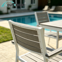Ensemble de mobilier de jardin moderne en aluminium pour l'extérieur - Table et chaises de salle à manger écologiques résistantes aux intempéries, capacité 4 personnes pour entrepôt