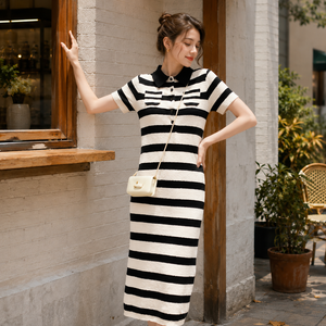 Vestido suéter midi de punto a rayas con cuello polo y cierre de botones para mujer, estilo casual de primavera - Product Image 3