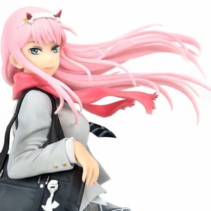 28CM <span class=keywords><strong>Darling</strong></span> in the Franxx 02 Uniforme PVC <span class=keywords><strong>Anime</strong></span> Action Figure Jouet Poupée Interactive pour Enfants et Collectionneurs - Product Image 4