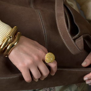 แหวนทรงเรขาคณิตทันสมัย ทอง 18K สแตนเลสสตีล ลายฉลุ สำหรับทุกเพศ เหมาะสำหรับงานปาร์ตี้ - Product Image 2