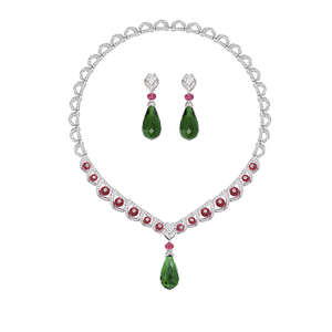 Parure Collier et Boucles d'Oreilles en Laiton Plaqué Rhodium avec Zircon Vert en Forme de Poire, Bijoux de Luxe pour Femme, Idéale pour Mariages, Fêtes et Cadeaux - Product Image 1
