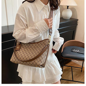 Venta Directa de Fábrica, Bolso Tote de Diseño para Mujer, Bolsos de Hombro de Cuero Chic para Mujer, Bolsos de Alta Calidad para Mujer 2025 - Product Image 3