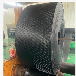 Kaymaz aşınmaya dayanıklı endüstriyel konveyör bant kauçuk balıksırtı naylon desenli transmisyon kayışı madencilik taşımacılığı için yüksek - Product Image 3