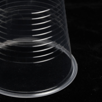 Gobelets jetables en plastique, thermoformés, pratiques, légers et transparents pour un usage quotidien à la maison