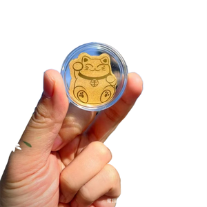 Teléfono Móvil Dorado Maneki Neko con <span class=keywords><strong>el</strong></span> Mismo Estilo de Láminas y Pegatinas de Papel Metálico que las del Evento Empresarial Conmemorativo - Product Image 1