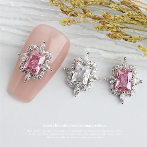 All'ingrosso di lusso 3D strass <span class=keywords><strong>per</strong></span> unghie strass lunghi ottagono e papillon ornamenti <span class=keywords><strong>per</strong></span> <span class=keywords><strong>pietre</strong></span> <span class=keywords><strong>per</strong></span> Nail Art - Product Image 2