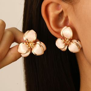 Alta calidad moda Popular Primavera Verano colorido goteo aceite diseño Simple doble capa pétalo pendientes para mujer - Product Image 4