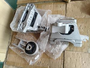 Комплект крепления двигателя и трансмиссии для Jeep Cherokee 14-22 для Chrysler 200 15-17 3.2L 3.6L A5824 A5752 A5825 - Product Image 2