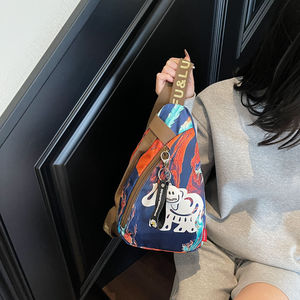 HYMT 2025 Nueva Mochila de Viaje Ligera de Moda con Estampado de Estrellas y Cremallera de PU de Gran Capacidad para Mujer, para Todas las Temporadas - Product Image 5