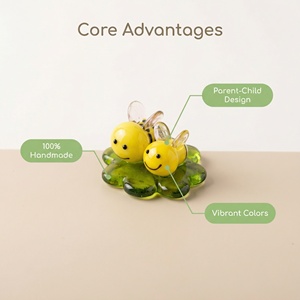 ตุ๊กตาสัตว์จิ๋วธีมครอบครัว ทำจากแก้ว งานแฮนด์เมด ตกแต่งบ้าน โต๊ะทำงาน ชั้นวางของ และเป็นของขวัญ รูปแบบใบโคลเวอร์สี่แฉก - Product Image 4