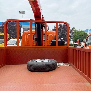 Camion-grue Chengli 4*2 Euro3, camion-grue monté sur camion 4X2 avec grue de 3,5 tonnes, grue de 5 tonnes montée sur camion - Product Image 5