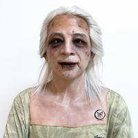Masques en silicone réalistes fabriqués à la main en usine, avec cheveux blancs élastiques, pour femmes d'âge moyen, masque de terreur humain, couvre-chef