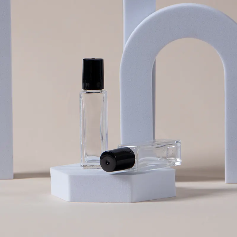 10ml kare şeklinde parfüm uçucu yağ cam rolon şişe koku yağı için rulo topu ile