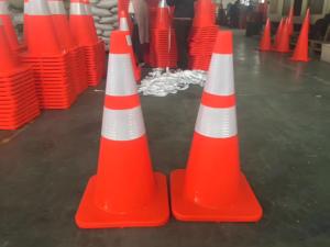 Pali di Segnalazione Stradale Conici in PVC ad Alta Riflettività con Luce Lampeggiante, Barriere Pieghevoli Flessibili <span class=keywords><strong>per</strong></span> Strade Urbane - Product Image 3