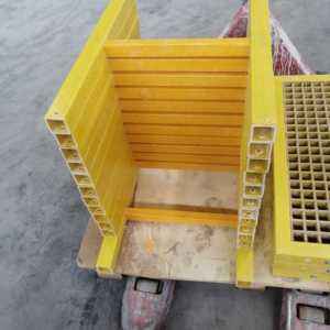 Poutre de support en PRF multi-cavités extrudée, poutre structurelle en fibre de verre isolée anti-corrosion pour support de <span class=keywords><strong>grille</strong></span> de colombier - Product Image 4