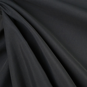 Tissu <span class=keywords><strong>de</strong></span> velours <span class=keywords><strong>de</strong></span> <span class=keywords><strong>tour</strong></span> en nylon <span class=keywords><strong>de</strong></span> haute qualité 196T-300T pour vêtements cicatrices chapeaux draps <span class=keywords><strong>de</strong></span> <span class=keywords><strong>lit</strong></span> housses <span class=keywords><strong>de</strong></span> couette respirant 100% Nylon - Product Image 2