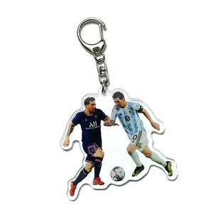 Porte-clés sportif en acrylique avec impression UV, modèle Yakelike YKL, souvenirs de football de Cristiano <span class=keywords><strong>Ronaldo</strong></span>, <span class=keywords><strong>Haaland</strong></span> et Neymar, fabriqué en Chine - Product Image 3