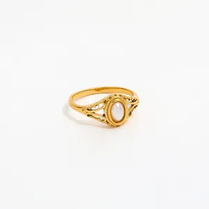 Elegant Vintage Style 18K Gold Plated Pearl Stainless Steel Rings for Women Tarnish Free Jewelry Waterproof