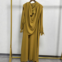 Robe une pièce en tissu polyester doux et respirant de couleur unie avec manches perlées et poignets élastiques, accompagnée d'un ensemble Khimar de luxe pour la prière de l'Aïd