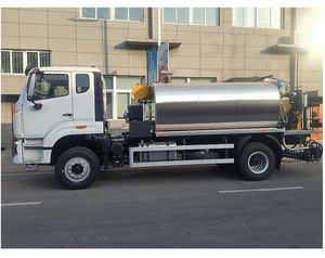 Camión Distribuidor <span class=keywords><strong>de</strong></span> Asfalto XLS905A con Control <span class=keywords><strong>de</strong></span> Velocidad y Alineación por Computadora, Volumen <span class=keywords><strong>de</strong></span> 9 CBM, para Mantenimiento <span class=keywords><strong>de</strong></span> Carreteras - Product Image 1