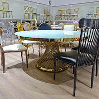 Chaise Chiavari Napoléon en fer noir empilable pour mariage, banquet, événement, restaurant, hôtel