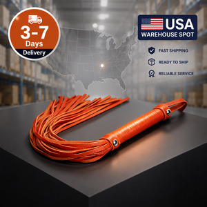 Flogger en cuir orange vif, stock USA, livraison en 3-7 jours, fouet premium à neuf queues avec clous en laiton pour l'entraînement - Product Image 2