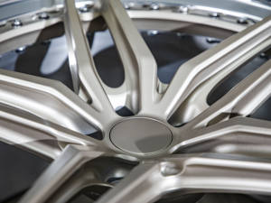 Cinco Raios Projeto Côncavo Profundo Matte White Gold Face Gloss Polish Barril Carro De Passageiro Forjado Rodas para C7 Corvette - Product Image 5