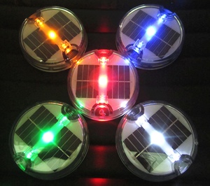 Lampada Solare Decorativa <span class=keywords><strong>a</strong></span> Occhio di Gatto con Display LED (Materiale PC) - Grado di Protezione IP68, Distanza Visiva 600m per Illuminazione di <span class=keywords><strong>Sentieri</strong></span> e Paesaggi - Product Image 4