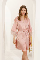 Robe kimono en satin FUNG 6022 pour femmes grandes tailles avec bordure en fourrure, manches moelleuses, design respirant et thermique