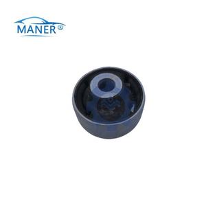 Silentbloc de bras de suspension avant 5Q0407183F pour VW Golf Mk7 - Product Image 1
