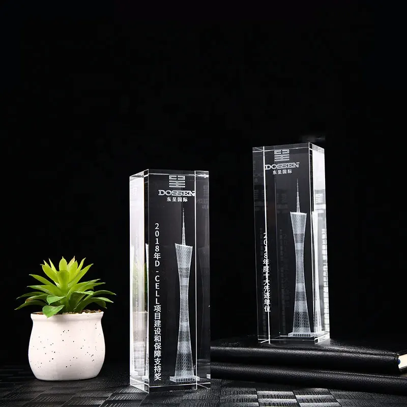 Il Design personalizzato del regalo di affari d'onore della 2024 vendita calda ha fatto premi il trofeo di cristallo ricordo