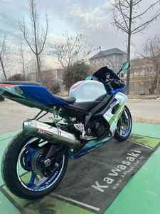 Motocyclettes d'occasion <span class=keywords><strong>Suzuki</strong></span> GSX1000, moto sportive de tourisme d'occasion pour le motocross et autres aventures - Product Image 2
