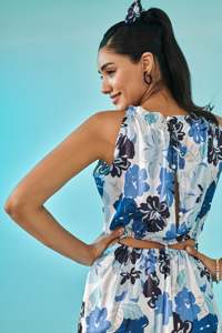Robe longue à imprimé floral bleu, robes décontractées pour femmes, avec tissu léger, design à volants superposés, coupe confortable - Product Image 6