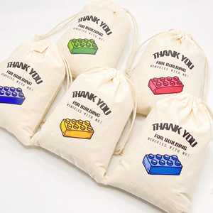 Sac cadeau en coton à motif de blocs recyclable avec poche à cordon, sac en jute pour fête d'anniversaire d'enfants, merci - Product Image 4